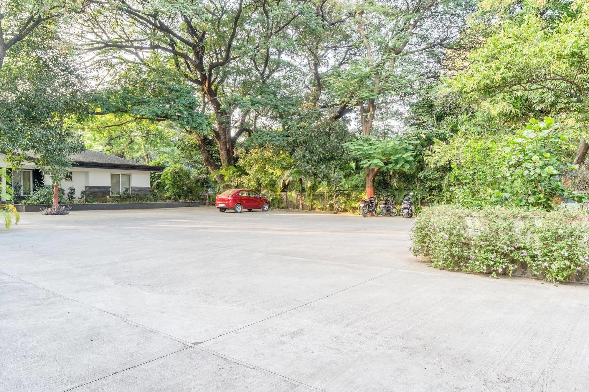 Mint Koregaon Park Next To Osho Ashram Pune Esterno foto