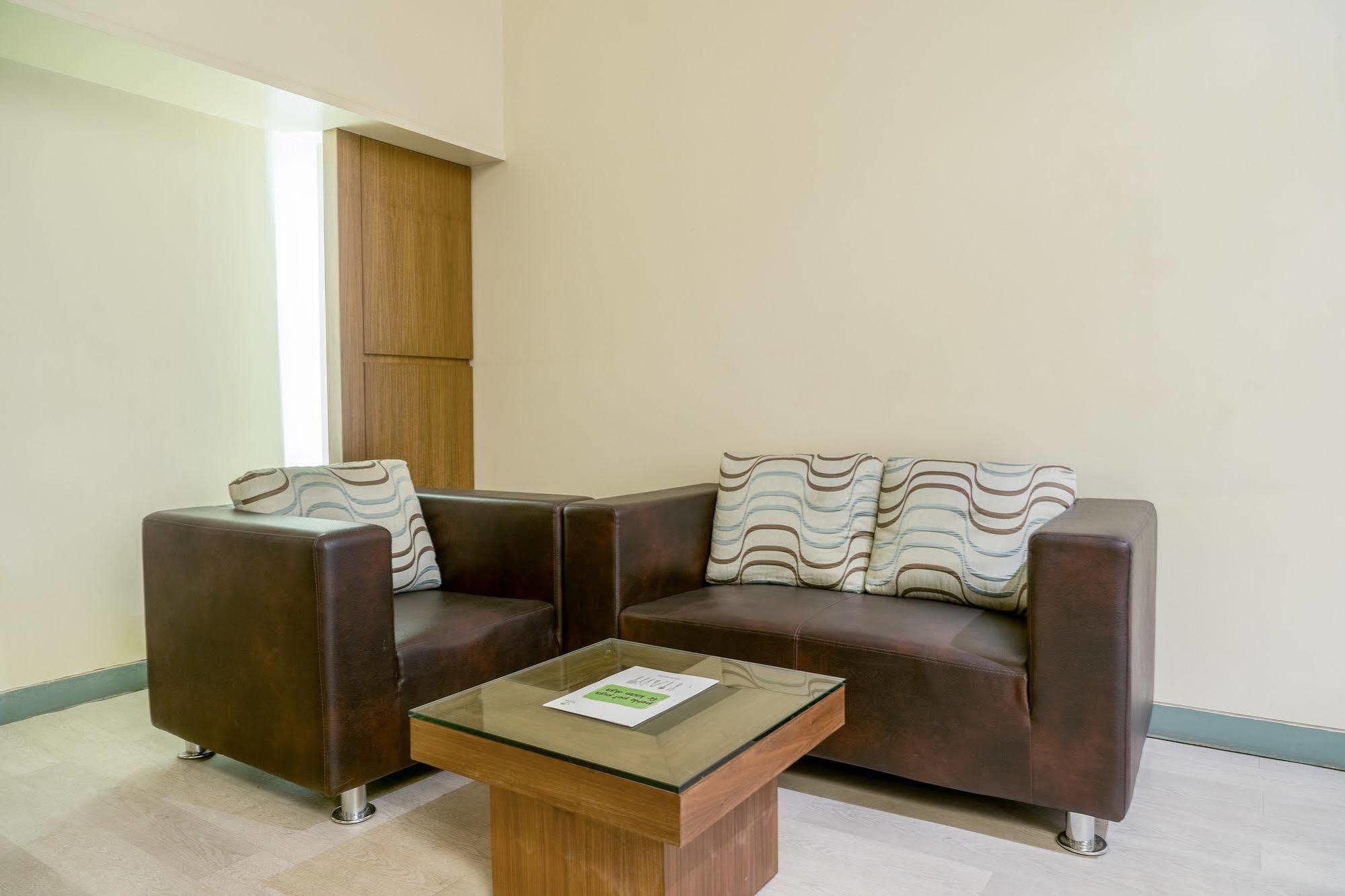 Mint Koregaon Park Next To Osho Ashram Pune Esterno foto