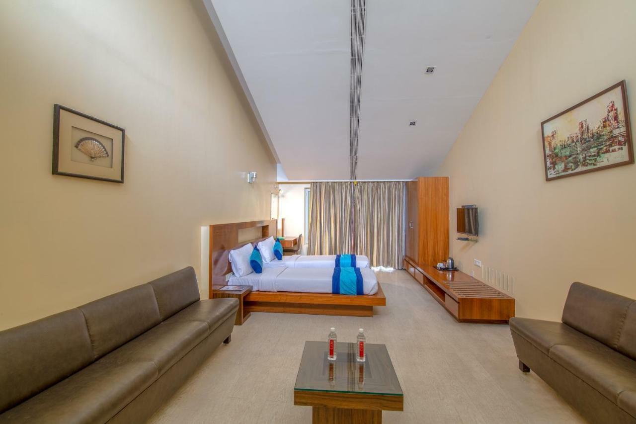Mint Koregaon Park Next To Osho Ashram Pune Esterno foto
